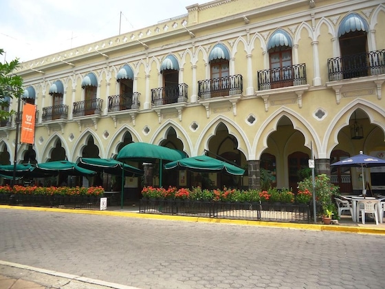 Gallery - Concierge Plaza Colima