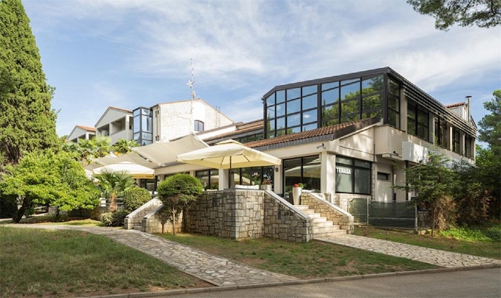 Gallery - Hotel Flores
