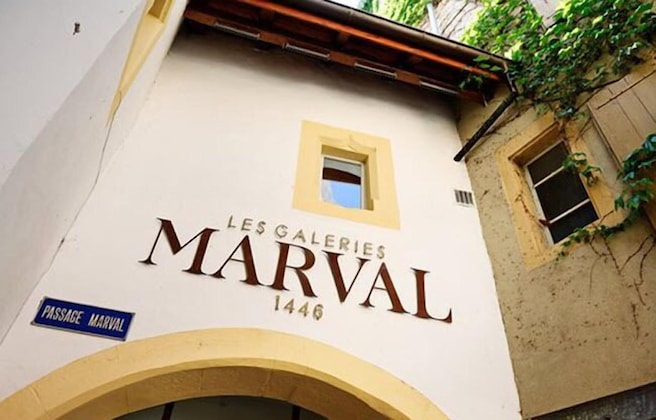 Gallery - Les Galeries Marval