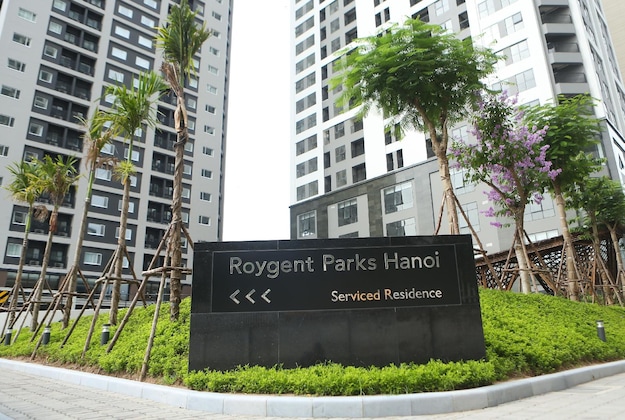 Gallery - Roygent Parks Hanoi