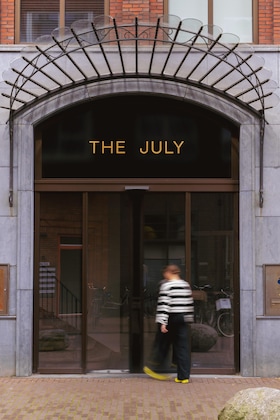 Gallery - The July - Boat & Co