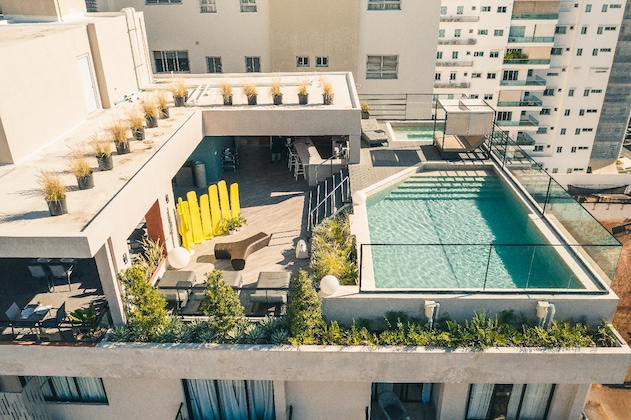 Gallery - Regatta Living Hotel