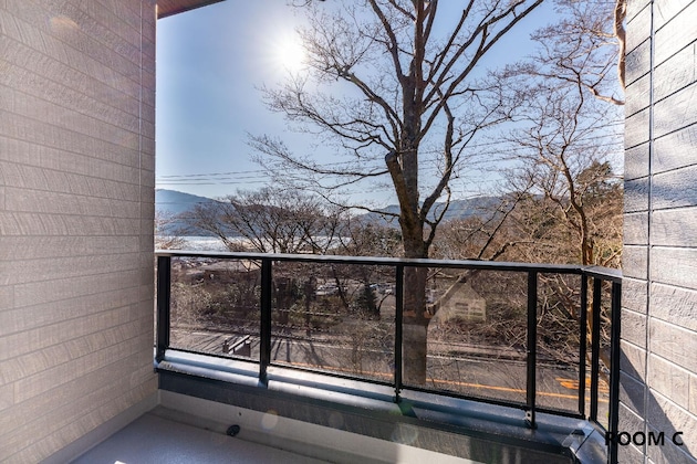 Gallery - Villa Hakone Stage