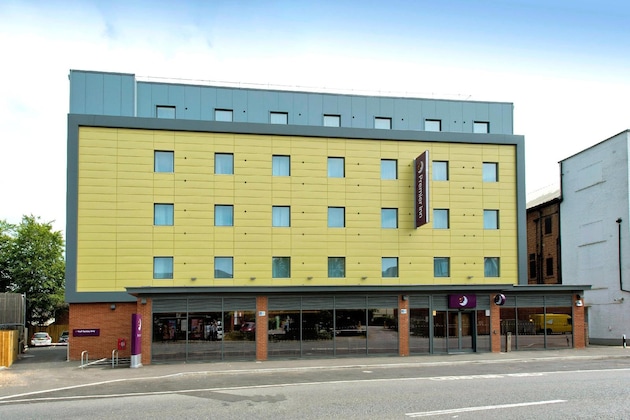 Gallery - Premier Inn Newbury Town Centre (London Road)