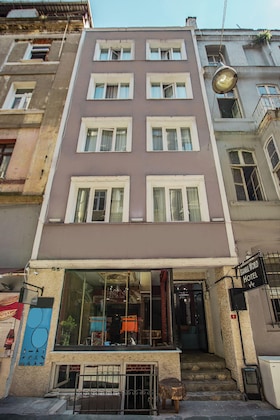 Gallery - Royal Family Hotel