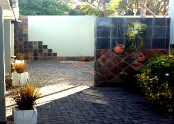 Gallery - Hobie Beach Guest House