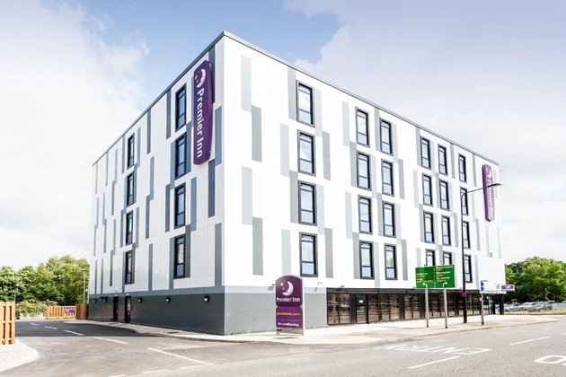 Gallery - Premier Inn Wigan Town Centre