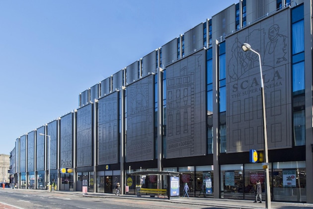 Gallery - Premier Inn Liverpool City (Lime Street)