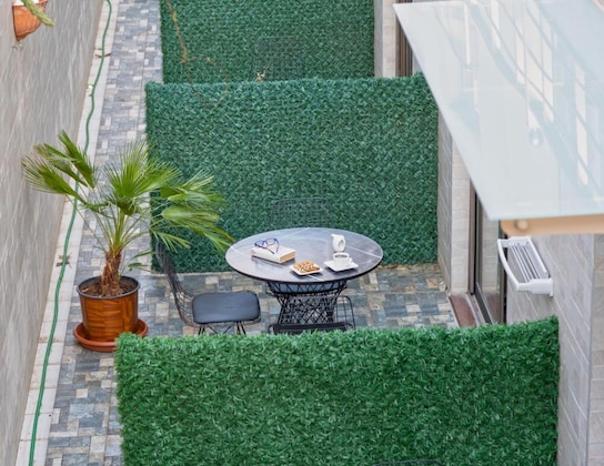 Gallery - Citrus Luna Suite