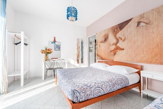 Gallery - Lia Rooms 2