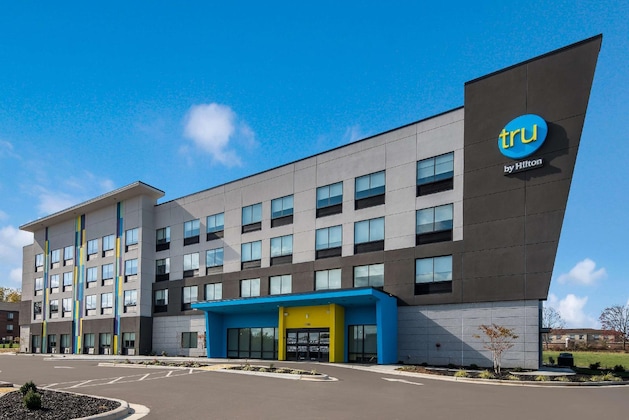 Gallery - Tru by Hilton Greensboro