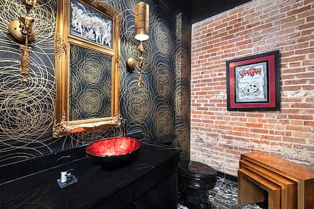 Gallery - The Saint Hotel, New Orleans, French Quarter