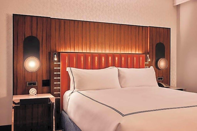 Gallery - The Godfrey Detroit, Curio Collection By Hilton