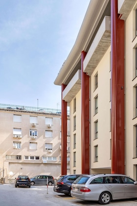 Gallery - B&B Hotel  Genova City Center
