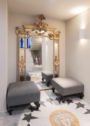 Gallery - 33 Solonos Suites