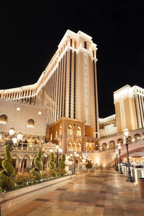 Gallery - The Venetian Prestige Club Lounge