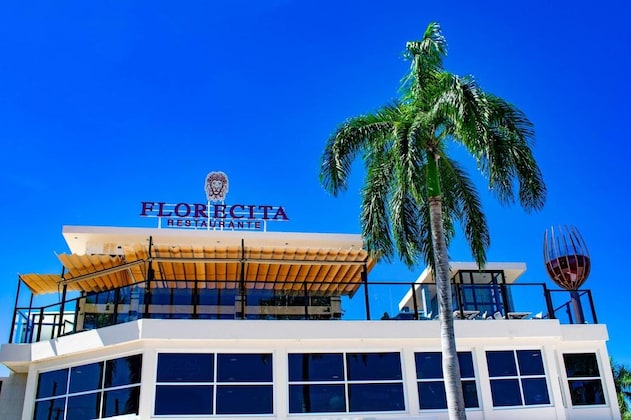 Gallery - Playa Palmera Beach Resort