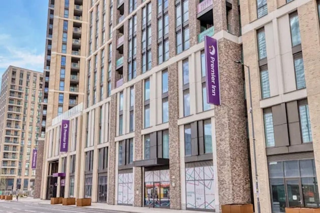 Gallery - Premier Inn London Docklands - Canning Town