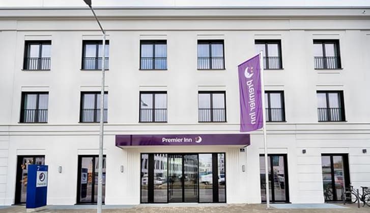 Gallery - Premier Inn Regensburg City Centre