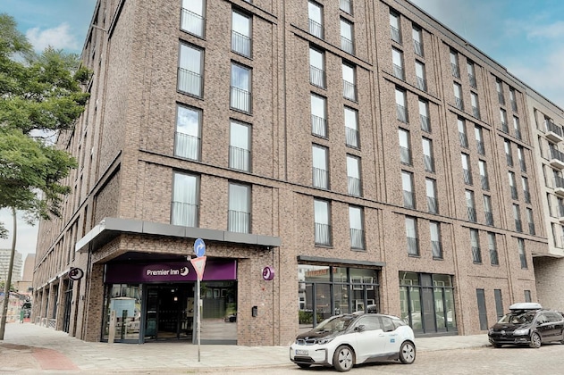 Gallery - Premier Inn Hamburg City Klostertor