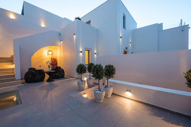 Gallery - La Madeleine Oia Suites And Caves