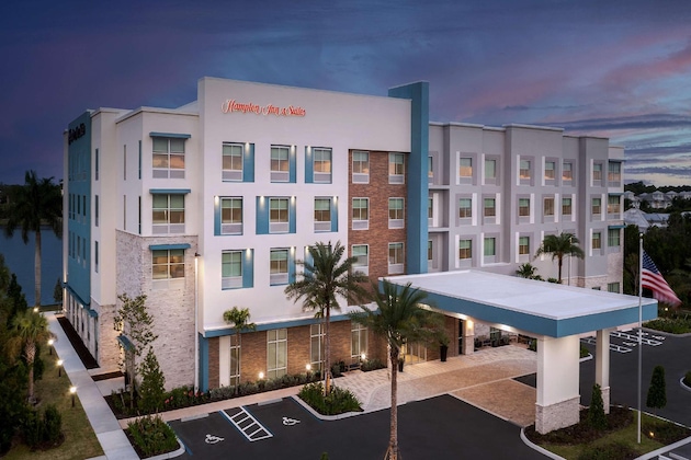 Gallery - Hampton Inn And Suites By Hilton Naples South