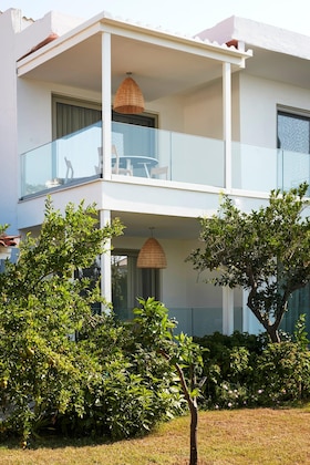 Gallery - Skiathos Ammos