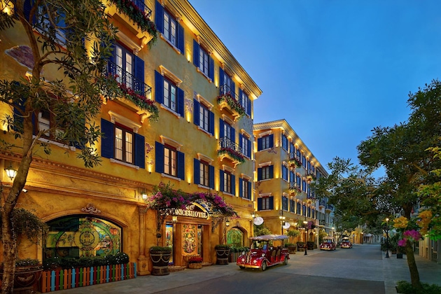 Gallery - Venice Hotel Phu Quoc - Free Hon Thom Island Waterpark Cable Car & Sunset Town Tour