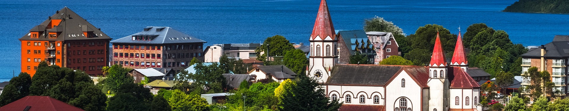 Santiago de Chile, Puerto Varas con Peulla e Isla de Chiloé, Puerto Natales, Torres del Paine y Desierto de Atacama