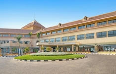 Hilton Pyramids Golf