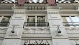 Petit Palace Plaza De La Reina Hotel