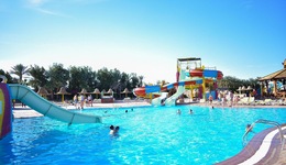 Parrotel Aquapark Resort