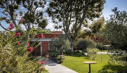 Best Western Plus Le Lavarin