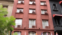 Waldorf Hotel