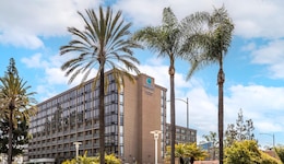 Clarion Hotel Anaheim Resort