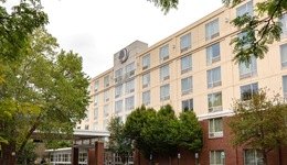 Doubletree By Hilton Boston Bayside