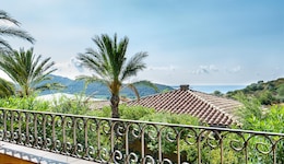 Cruccuris Resort Adults Only