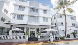 Chesterfield Hotel & Suites, A South Beach Group Hotel