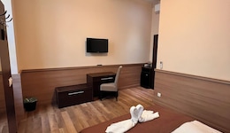 Central Hotel 21