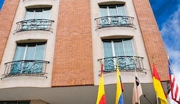 Hotel Embassy Park