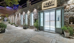 Maki's Place