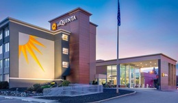La Quinta Inn & Suites By Wyndham Clifton Rutherford