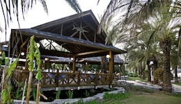 Royal Wings Hotel