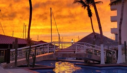 The Westmarine Waterfront Hotel