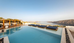 Amaze Suites