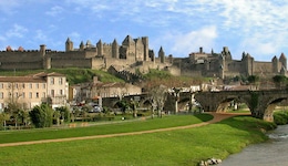Ibis Carcassonne Est La Cité