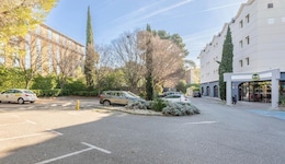 B&B Hotel Marseille La Valentine Porte D'aubagne