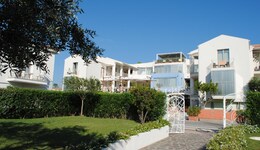 The Pelican Beach Resort & Spa - Adults Only