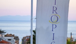 Tropis Hotel