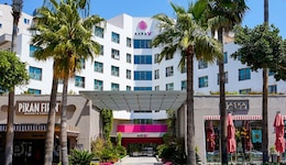 Akra V Hotel